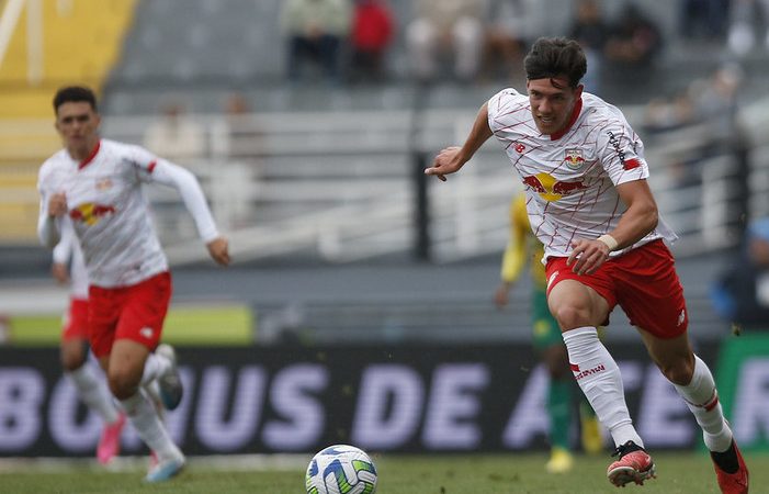 Bragantino enfrenta Cruzeiro em Belo Horizonte neste domingo