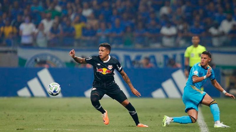Bragantino empata com o Cruzeiro e segue em sexto no Brasileirão