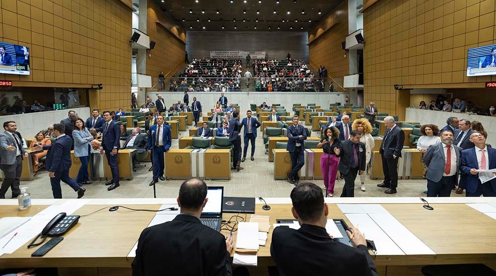 Alesp aprova aumento das taxas judiciárias; Edmir Chedid é favorável