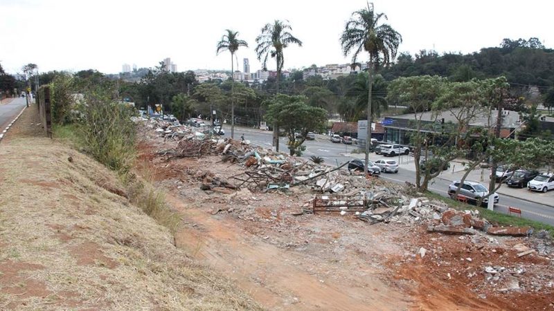 Câmara vota hoje venda do “inservível” terreno da antiga Unimed