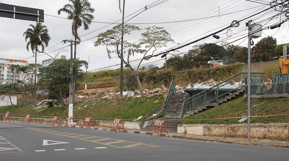 Amauri adia projeto de venda de terreno da antiga Unimed