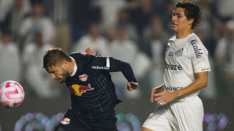 Bragantino vence o Santos e segue na vice-liderança do Brasileirão