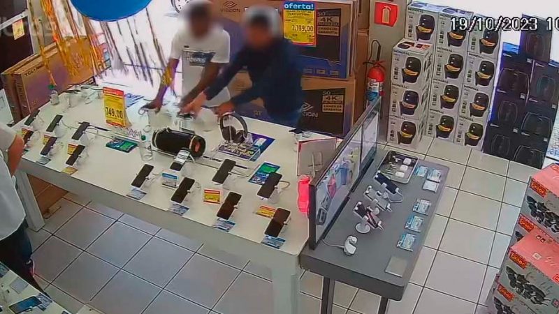 Ladrões de celular são presos na área central de Bragança Paulista