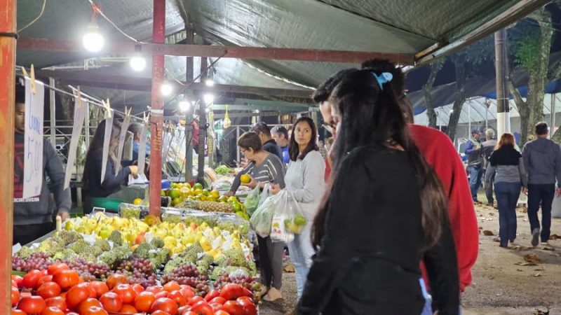 Gustavo Viola e Willian animam Feira Noturna neste feriado