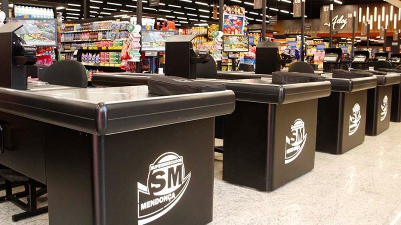 Mendonça realiza mutirão de entrevistas na loja Centro
