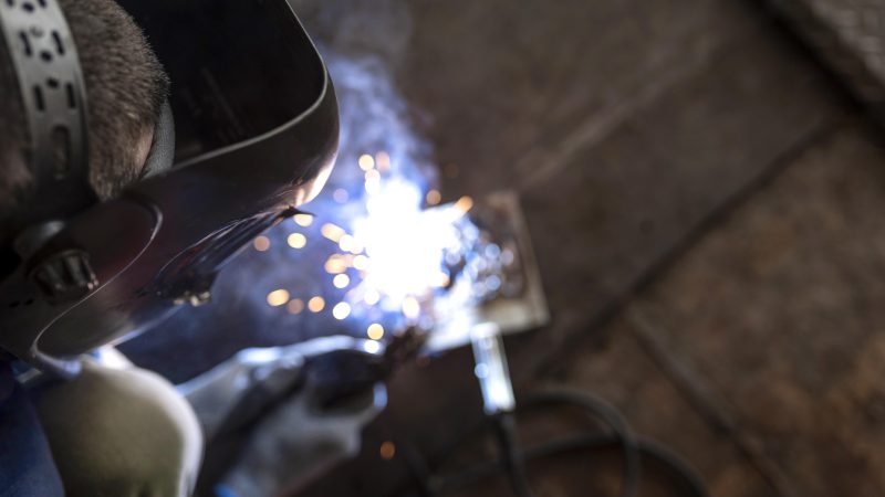 Empresa de Bragança contrata operador de máquina e Soldador MIG