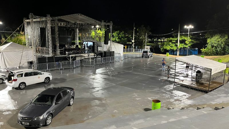 Sem obra prometida, chuva cancela show de Dudu Nobre