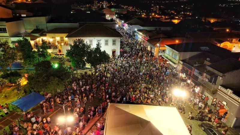 Carnaval de Amparo terá shows de Sambô e Originais do Samba