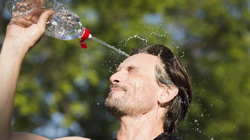 Previsão de pancadas de chuva e calor intenso no fim de semana