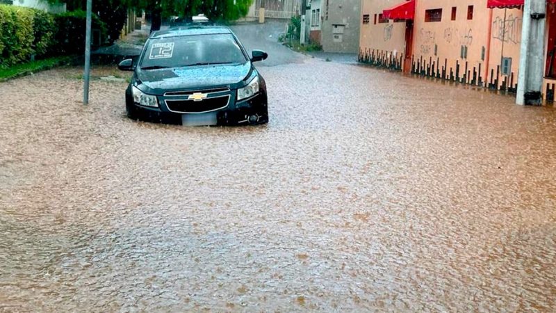 Chuva escancara velhos problemas em Bragança Paulista