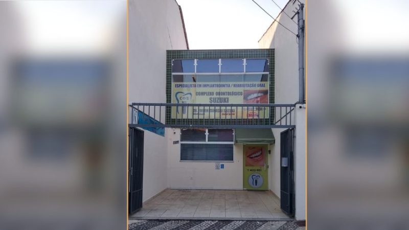 Clínica odontológica contrata recepcionista