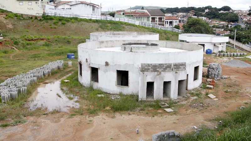 Ladrão é preso após furtar obra inacabada da Prefeitura