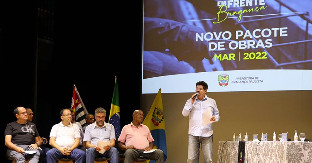Prefeito Amauri inicia 2024 com mais de 30 obras atrasadas