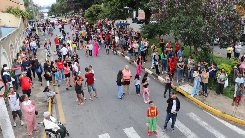 ‘CarnaParque’ leva diversão para Zona Norte de Bragança Paulista