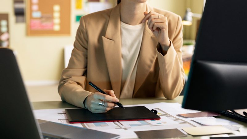 Oportunidades de Emprego: Auxiliar Administrativo e Auxiliar Contábil