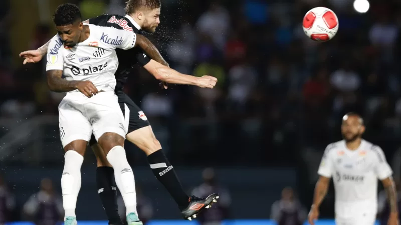 Bragantino vence o Santos e garante 1º lugar do grupo C