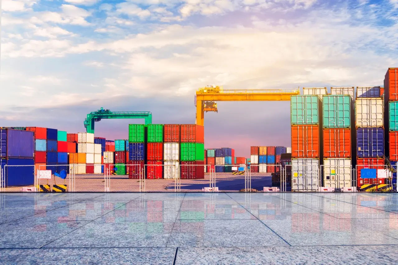 IBF Logistics contrata assistente de importação/exportação e comercial