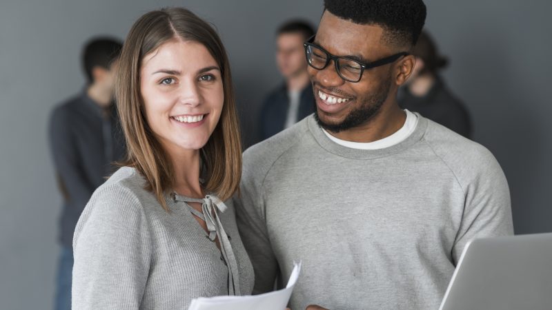 Oportunidade de estágio para jovens vendedores em Bragança
