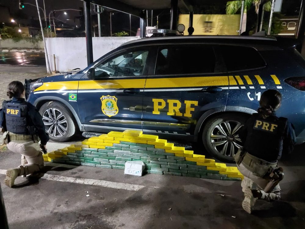 Polícia apreende 90kg de cocaína na Fernão Dias