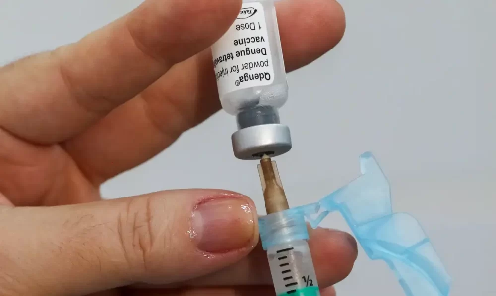 Bragança inicia vacinação de 10 a 14 anos contra a dengue