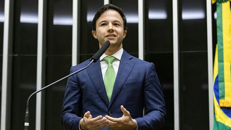 Daniel José assume cargo de deputado federal