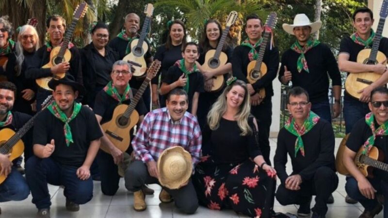 Flor de Chitão se apresenta neste sábado em Bragança Paulista