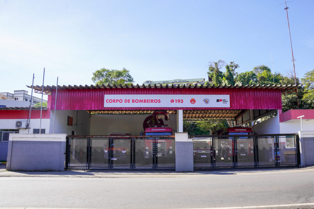 Bombeiros de Atibaia completam 30 anos e promovem palestras