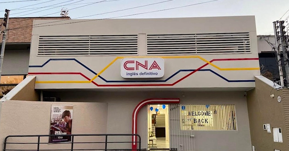 Escola de idiomas CNA contrata coordenador pedagógico