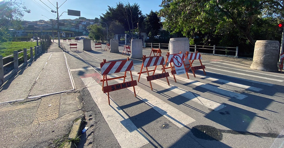 Após 6 meses, ponte interditada não é arrumada em Bragança