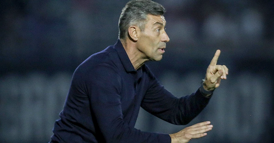 ‘Este é o nosso pior momento’, admite Caixinha após derrota do Bragantino