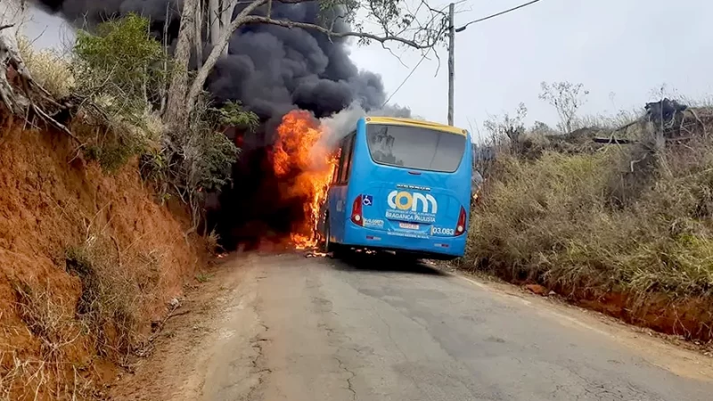 Prefeitura de Bragança libera frota de ônibus mais velha da JTP