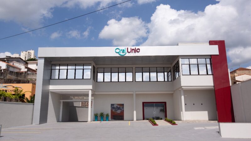 Oral Unic abre vaga para recepcionista em Bragança