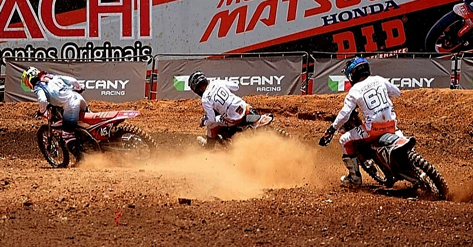 Atibaia recebe etapa do Campeonato Paulista de Motocross