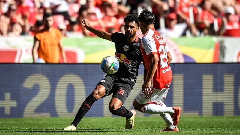 Red Bull Bragantino é goleado e vê rebaixamento mais perto