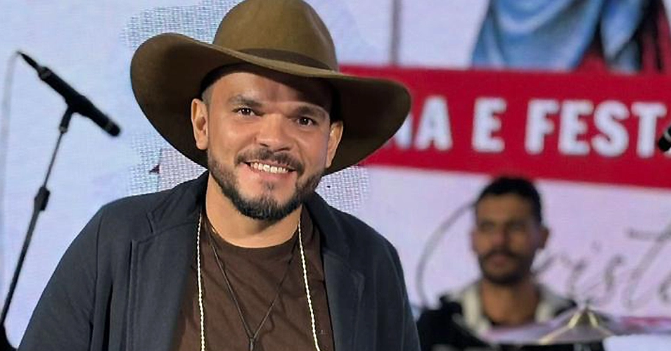 Feira Noturna desta quinta recebe cantor Rick Fazenda