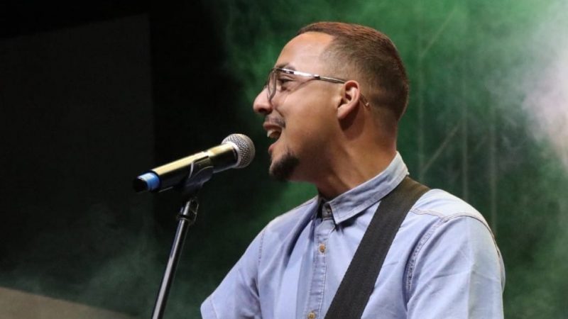 Fernando Panizza anima Feira Noturna desta quinta
