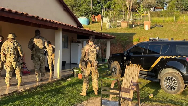 Polícia Federal prende líder de facção criminosa em Extrema
