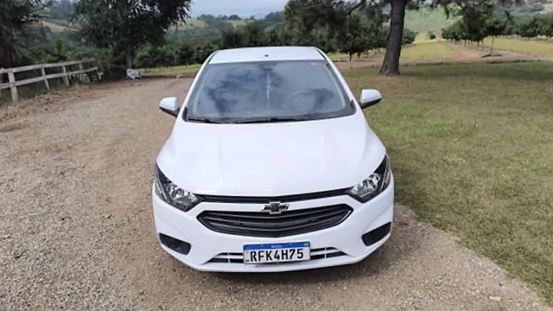 Carro é furtado nas proximidades do HUSF em Bragança Paulista
