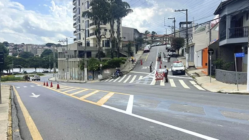 Prefeitura implanta mudança viária no Jardim Nova Bragança
