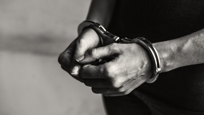 Ladrão é preso ao tentar roubar mercearia no jardim do Cedro