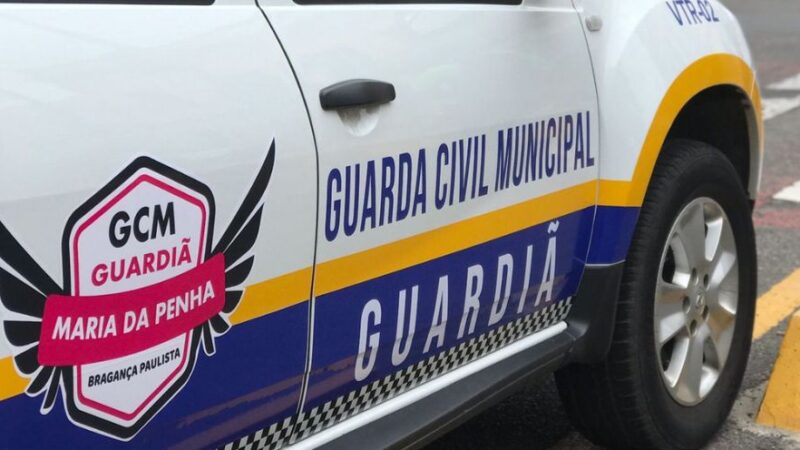Homem é preso após ameaçar matar ex-mulher e o filho