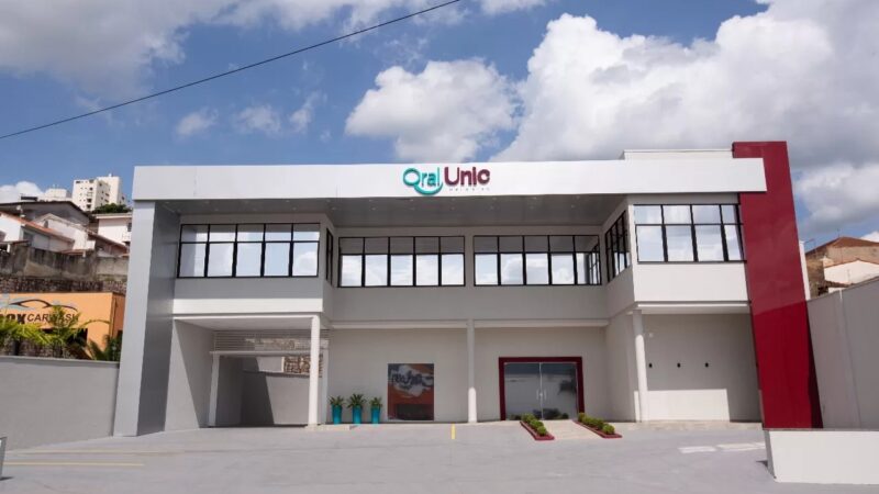 Oral Unic abre vaga para recepcionista em Bragança Paulista