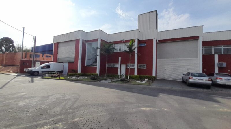 Quantum tem vagas de Auxiliar de Limpeza e Assistente de Vendas