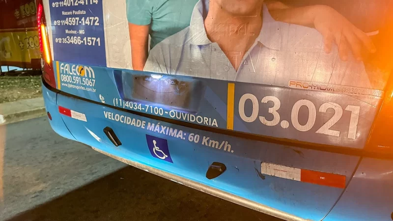 Mais um ônibus é flagrado sem placa em Bragança Paulista