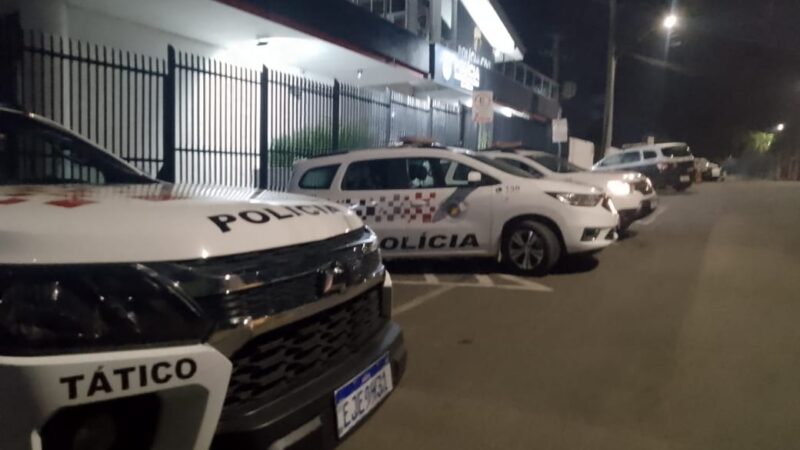 PM detém cinco acusados de roubo em Atibaia