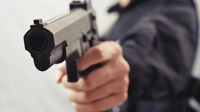 Mulher é rendida por assaltantes em Bragança Paulista