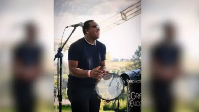 Vitor Calazans anima Feira Noturna do Dia dos Namorados