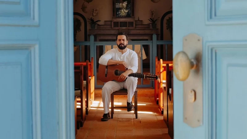 João Santt apresenta ‘EnCanto, Nova Poesia’ em show especial