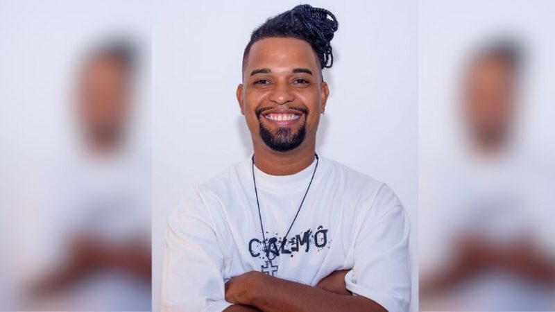 Pagode do Léo comanda a noite desta quinta na Feira Noturna