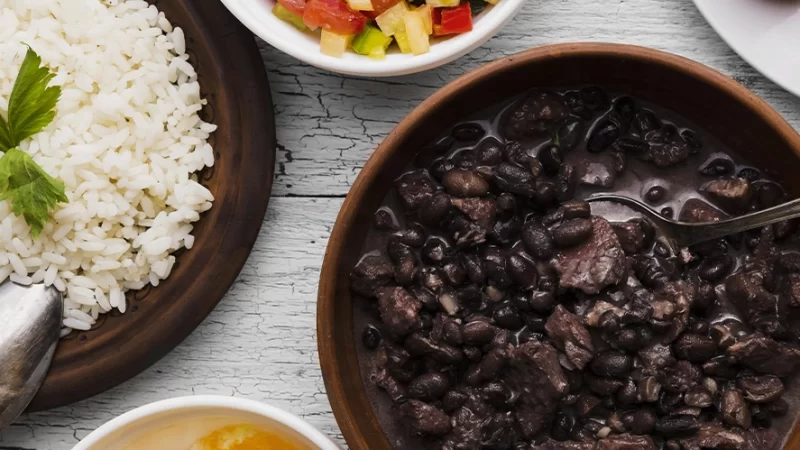 Sábado é dia de Feijoada e Samba no Dona Ignácia Restaurante